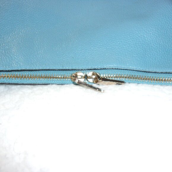 E-134 COACH CELESTE BABY BLUE EAST/WEST CONVERTIBLE HOBO BAG - Picture 12 of 15